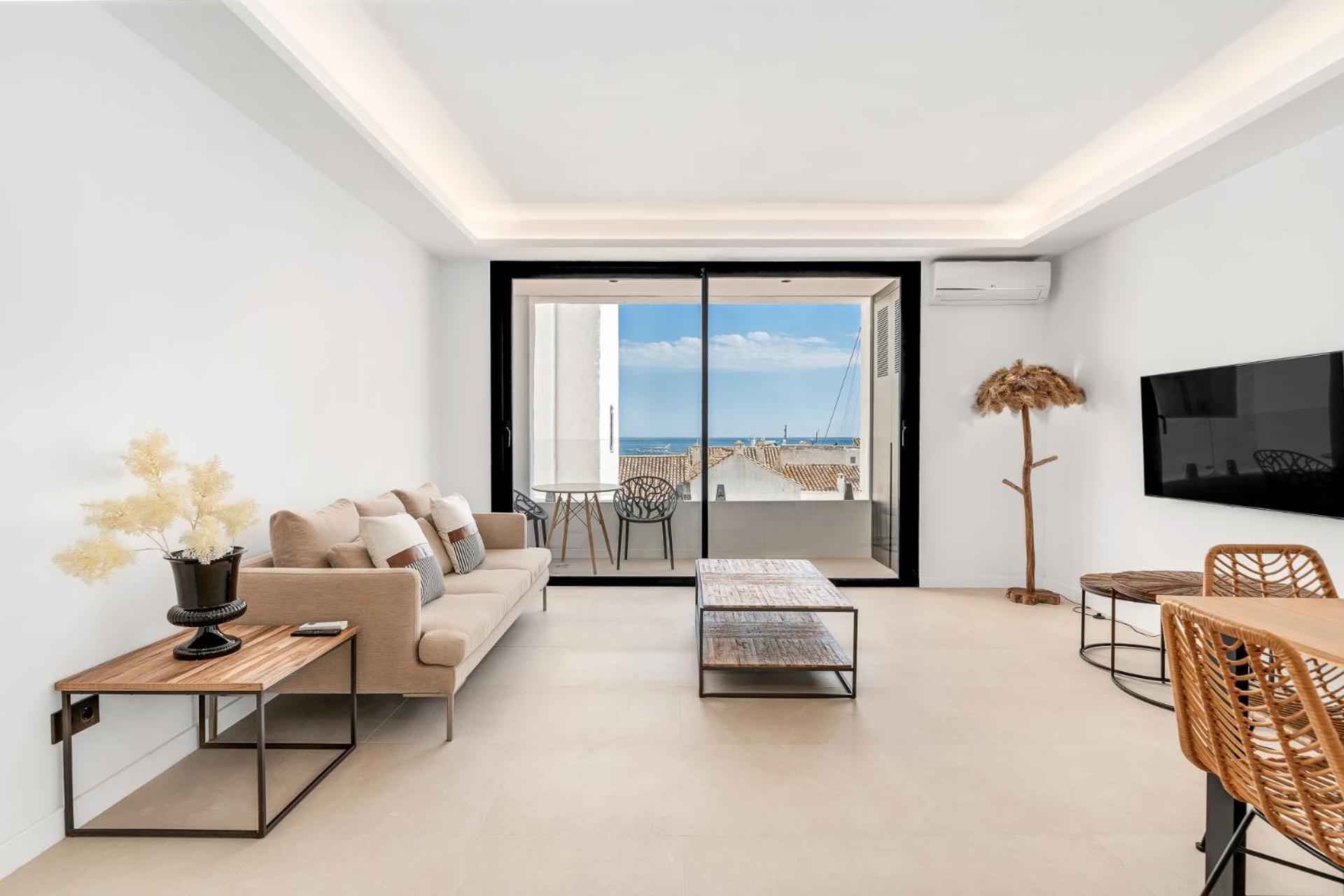 Modern 2b In The Heart Of Puerto Banus *